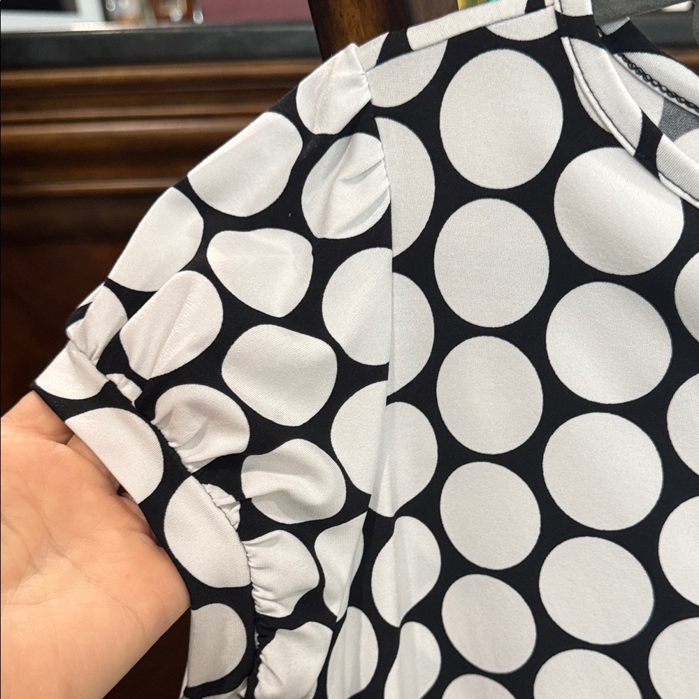 Worthington Black and White Circle Pattern Blouse - Picture 3 of 5